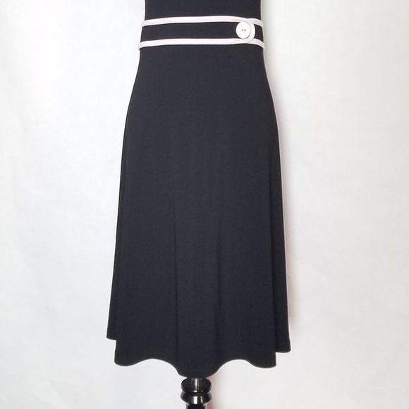 Joseph Ribkoff Sleeveless Fit and Flare Dress - Picture 5 of 7